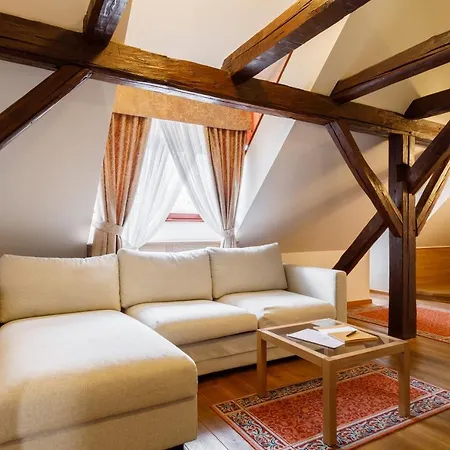 Hotel Historia & Historante 4*