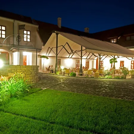 Historia & Historante Hotel