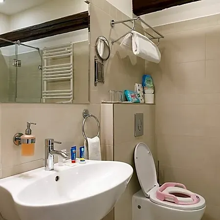 Historia & Historante Hotel 4*