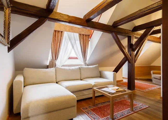 Hotel Historia & Historante 4*